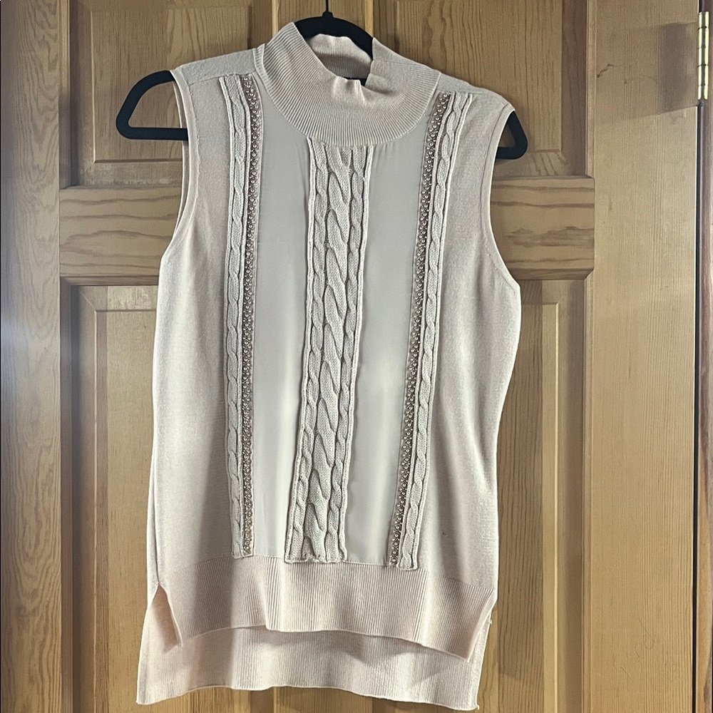 White House Black Market Cream Sleeveless Turtleneck Sweater